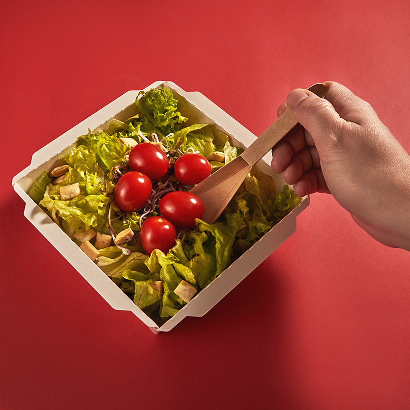 cuchara bihoz realizada en cartulina biodegradable para comer ensalada