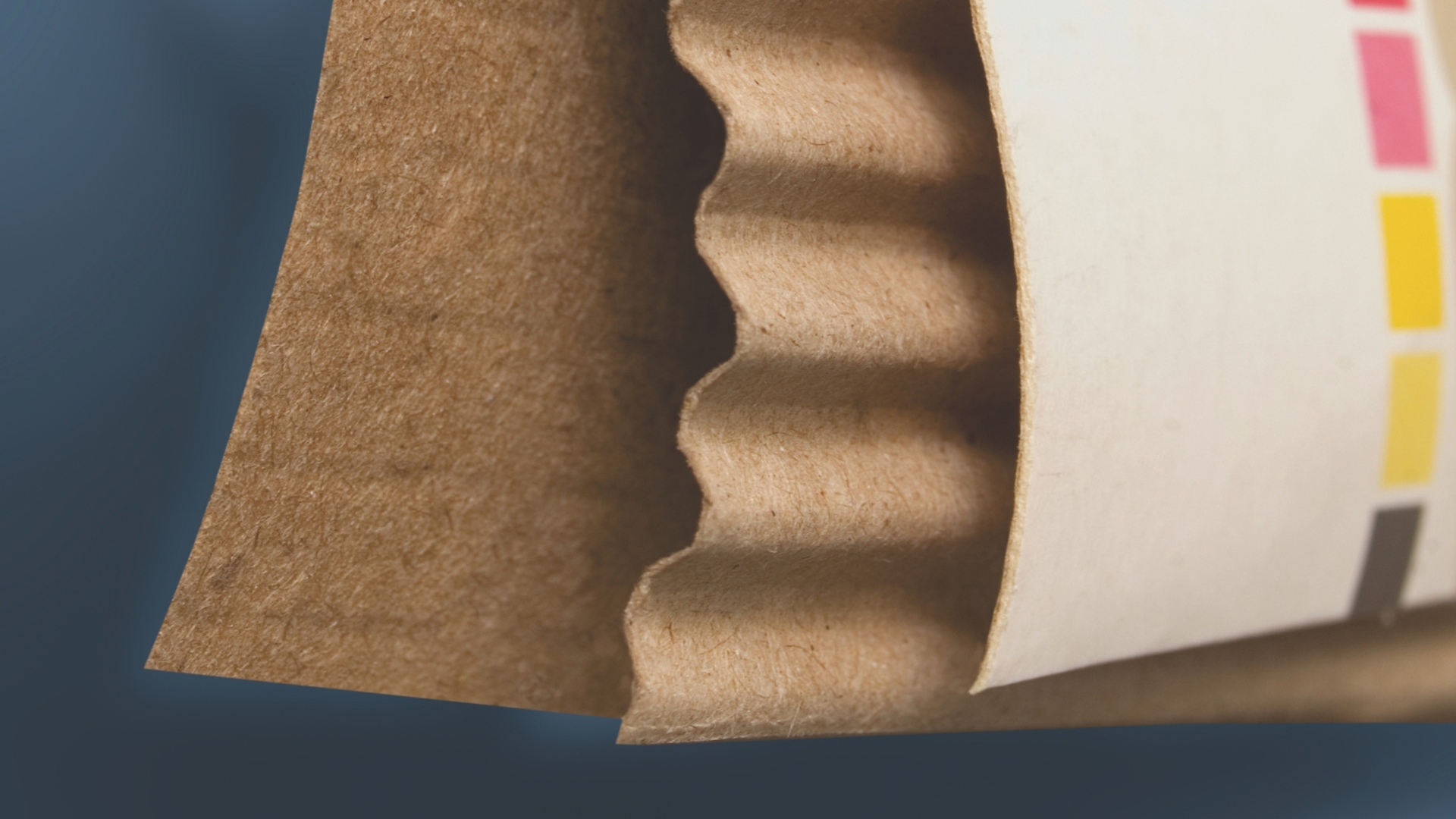 Cartulina o microcorrugado: ¿qué material elegir para tu packaging? cartulina o microcorrugado